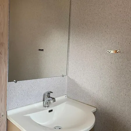 Thyboron Cottages Camping